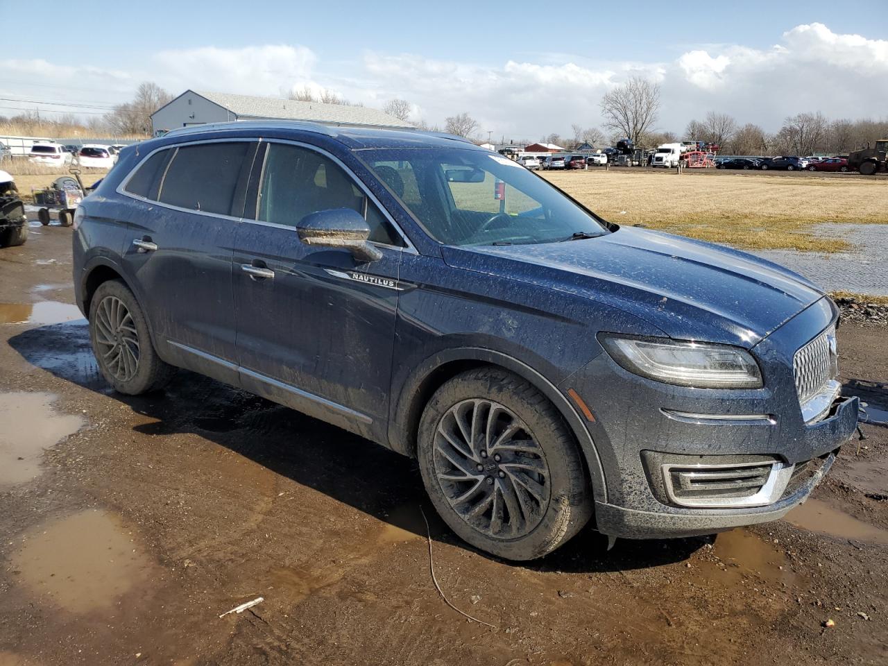 2019 Lincoln Nautilus - Image 4