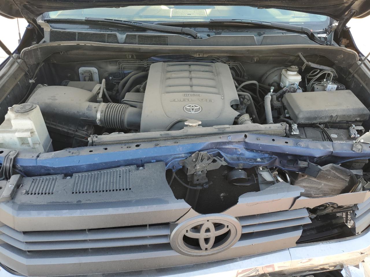 2015 Toyota Tundra - Image 13