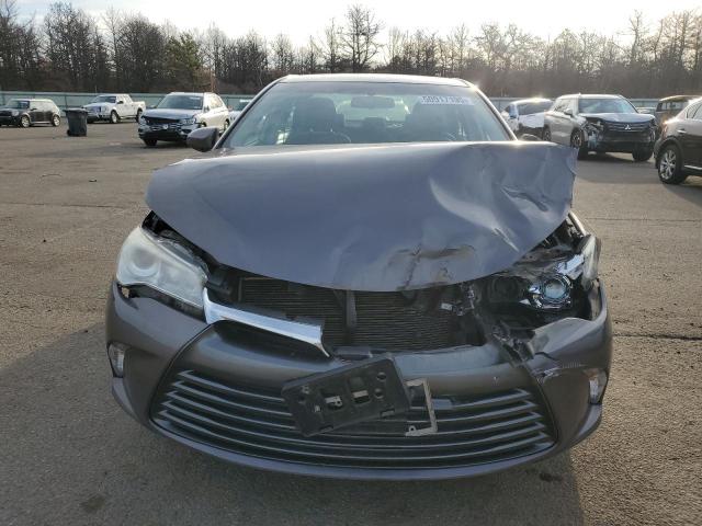  TOYOTA CAMRY 2016 Szary