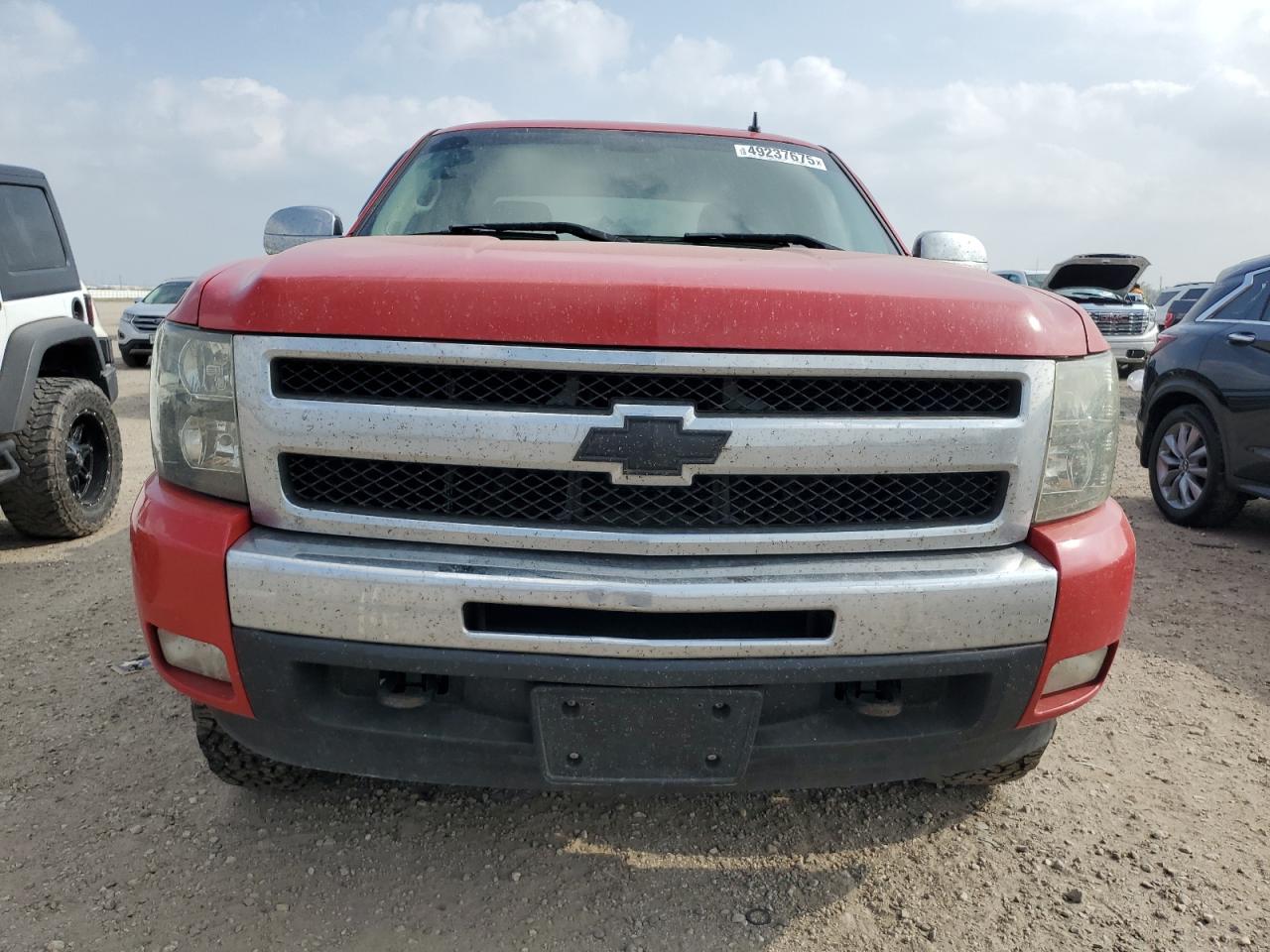 2009 Chevrolet Silverado - Image 5