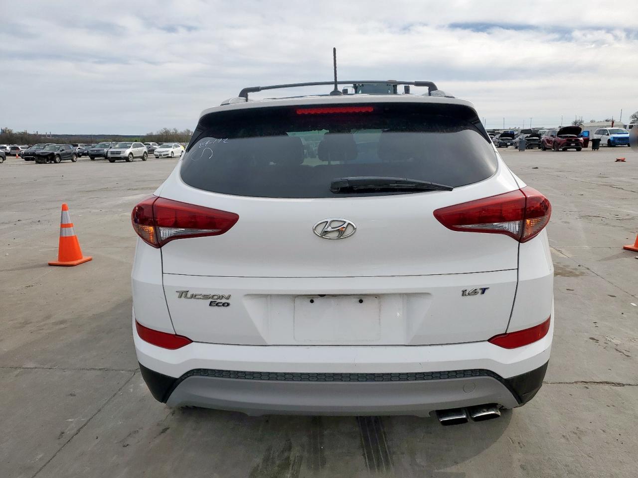 2017 Hyundai Tucson - Image 6