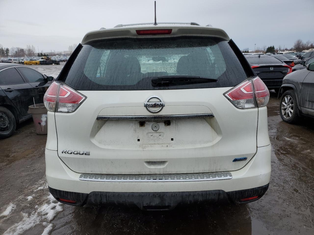 2015 Nissan Rogue - Image 6