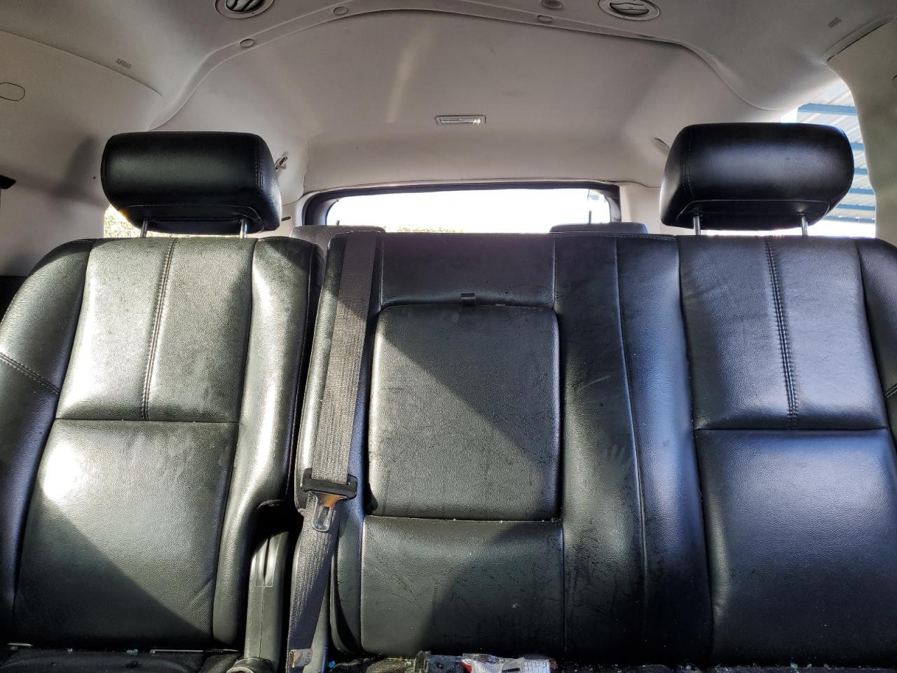 2007 Chevrolet Suburban - Image 10