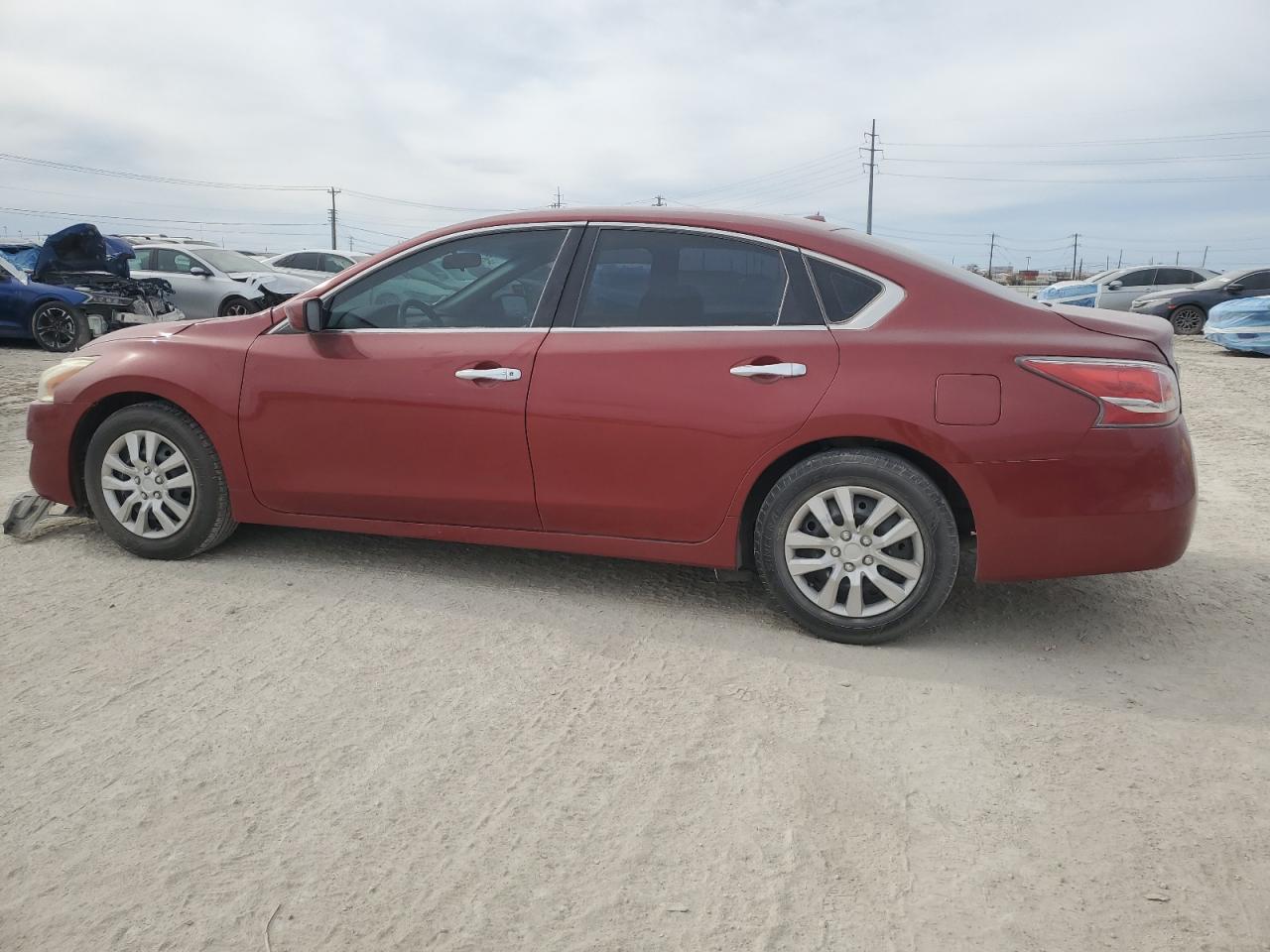 2015 Nissan Altima - Image 2