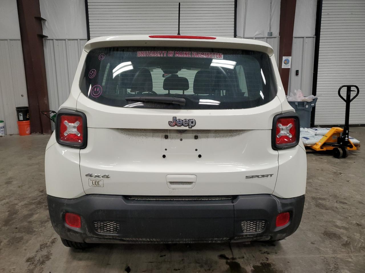 2019 Jeep Renegade - Image 6