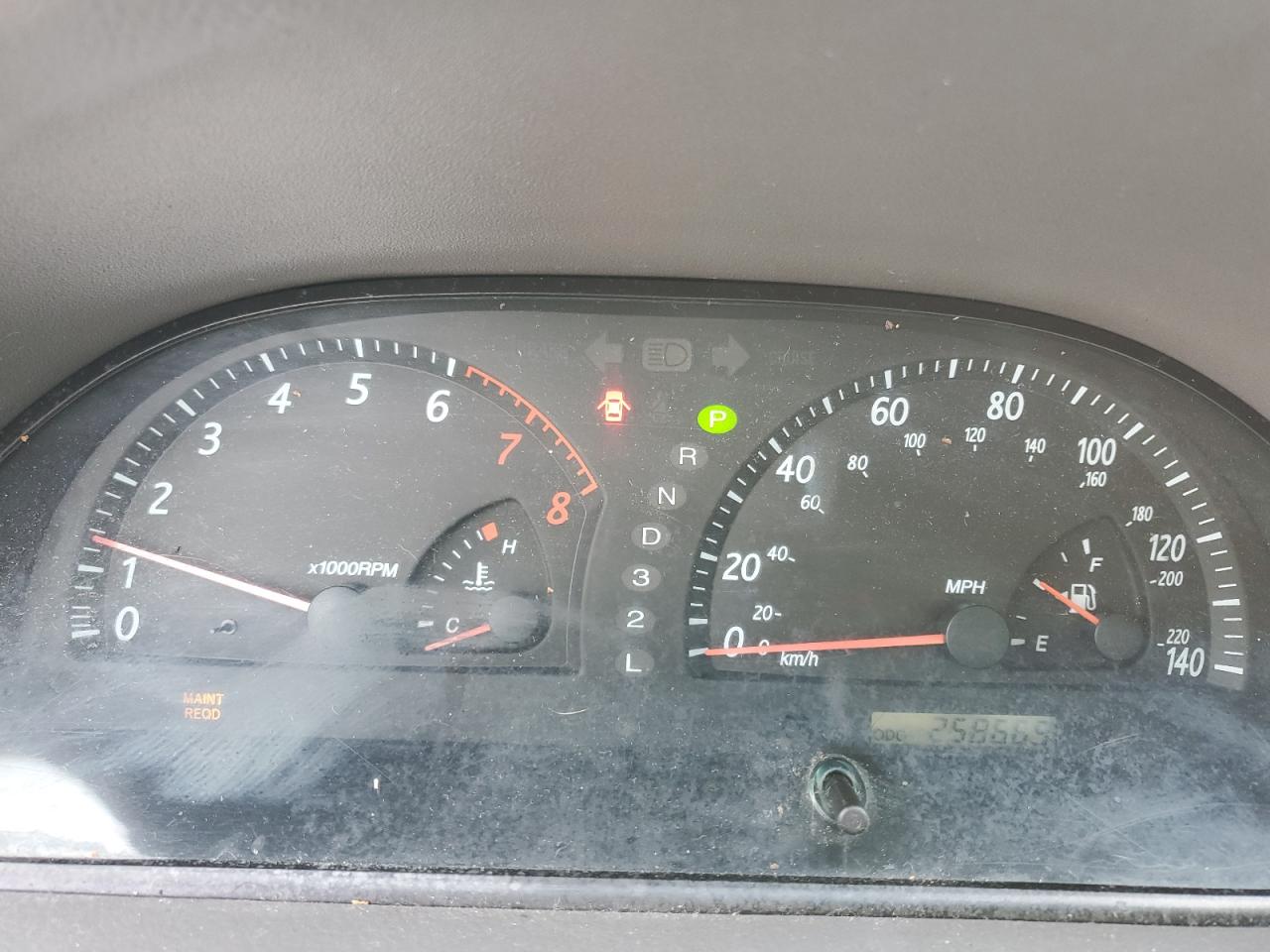 2004 Toyota Camry - Image 9