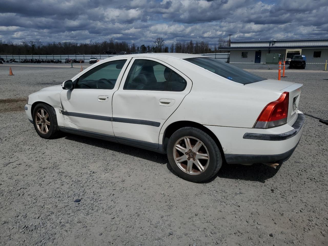 2002 Volvo S60 - Image 2