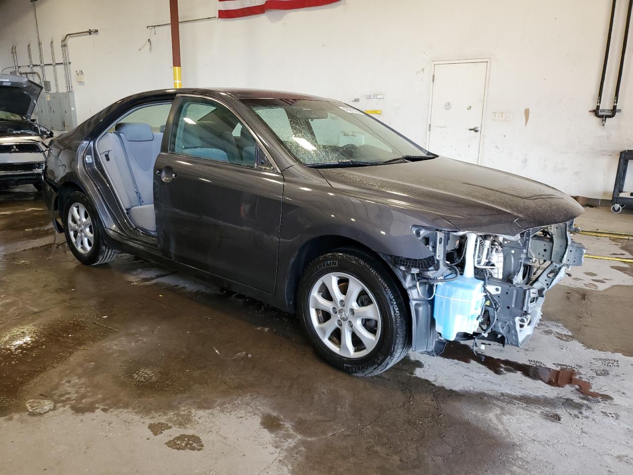 2011 Toyota Camry - Image 4