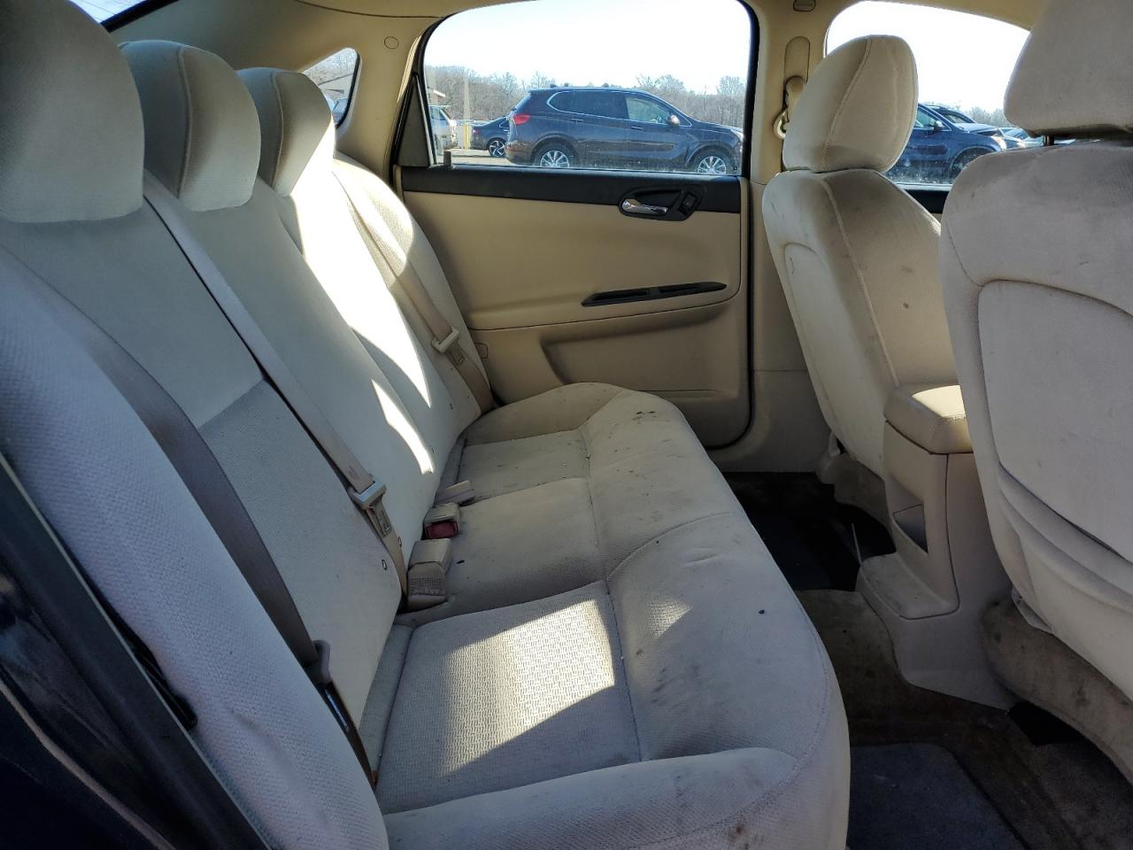 2009 Chevrolet Impala - Image 10