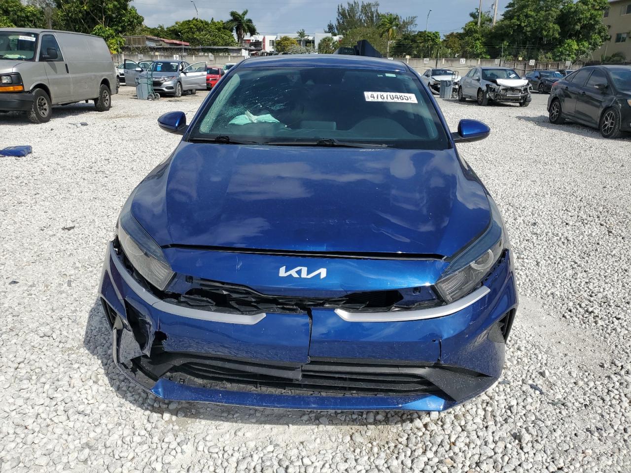 2022 Kia Forte - Image 5