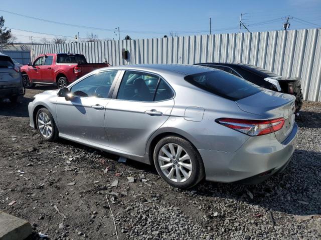  TOYOTA CAMRY 2018 Srebrny