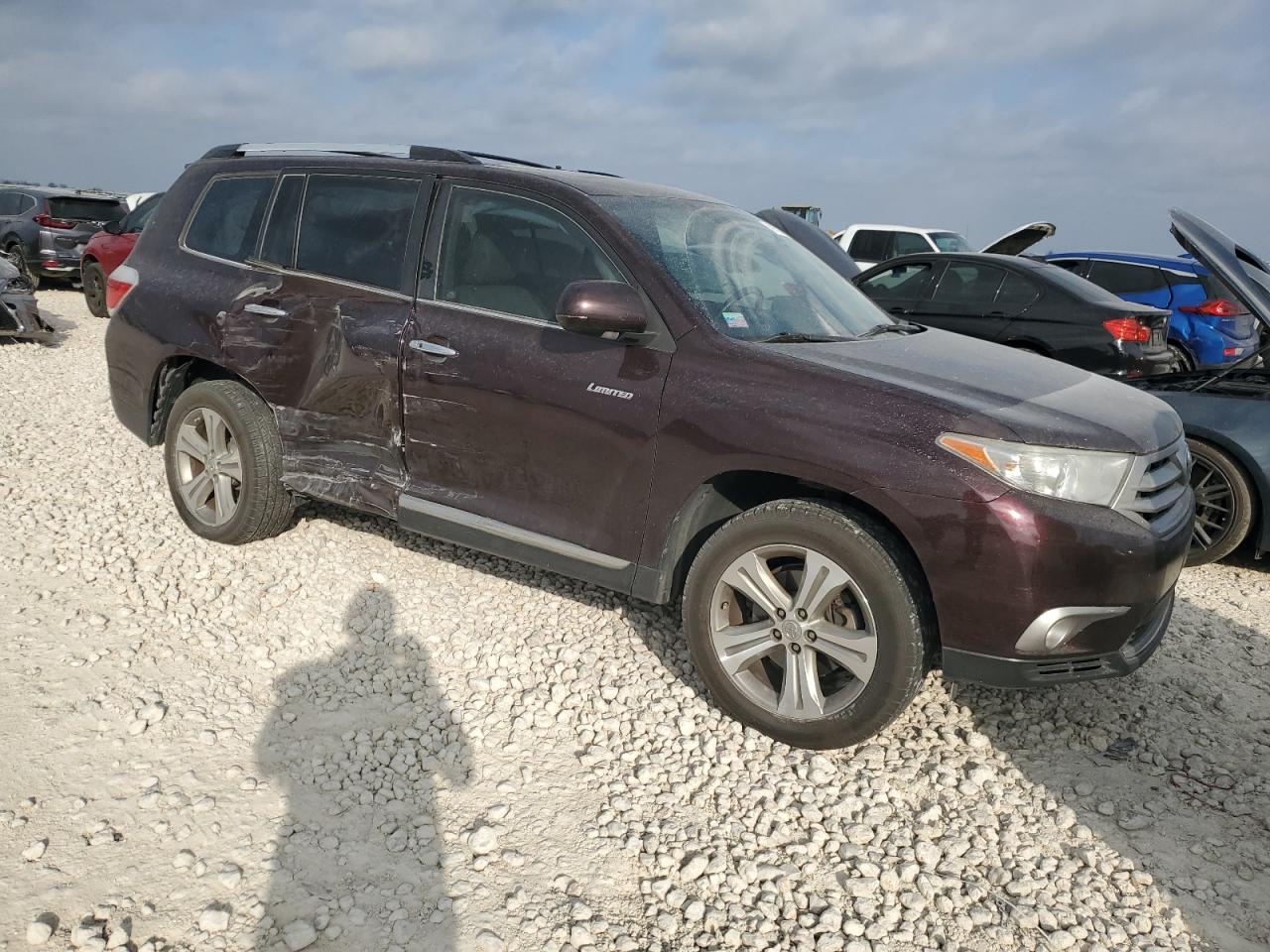 2013 Toyota Highlander - Image 4