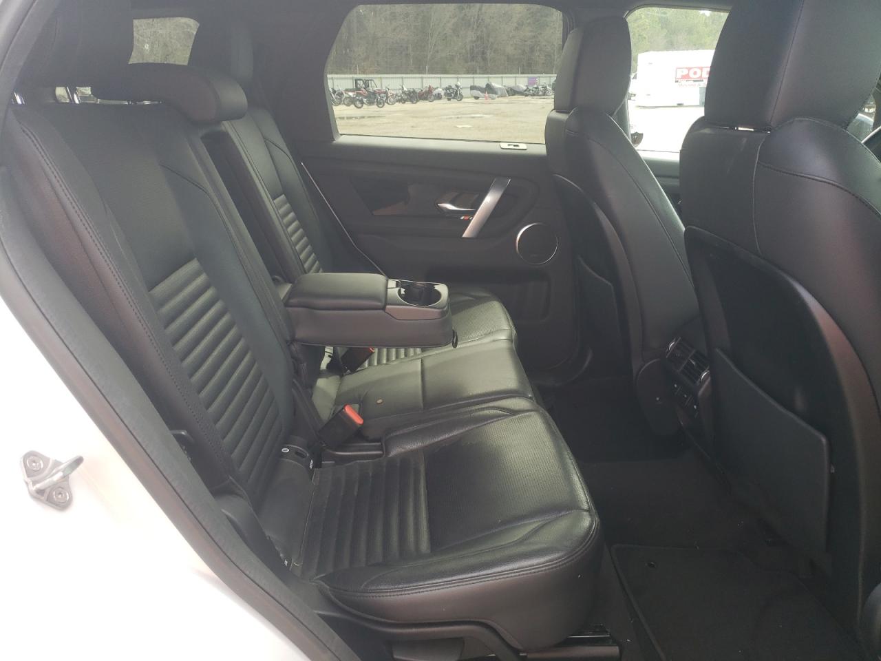 2020 Land Rover Discovery - Image 11