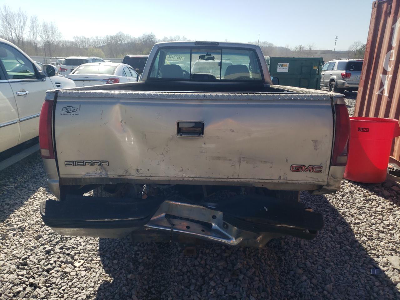 1998 GMC Sierra K2500 VIN: 1GTGK24R4WZ551100 Lot: 63021595