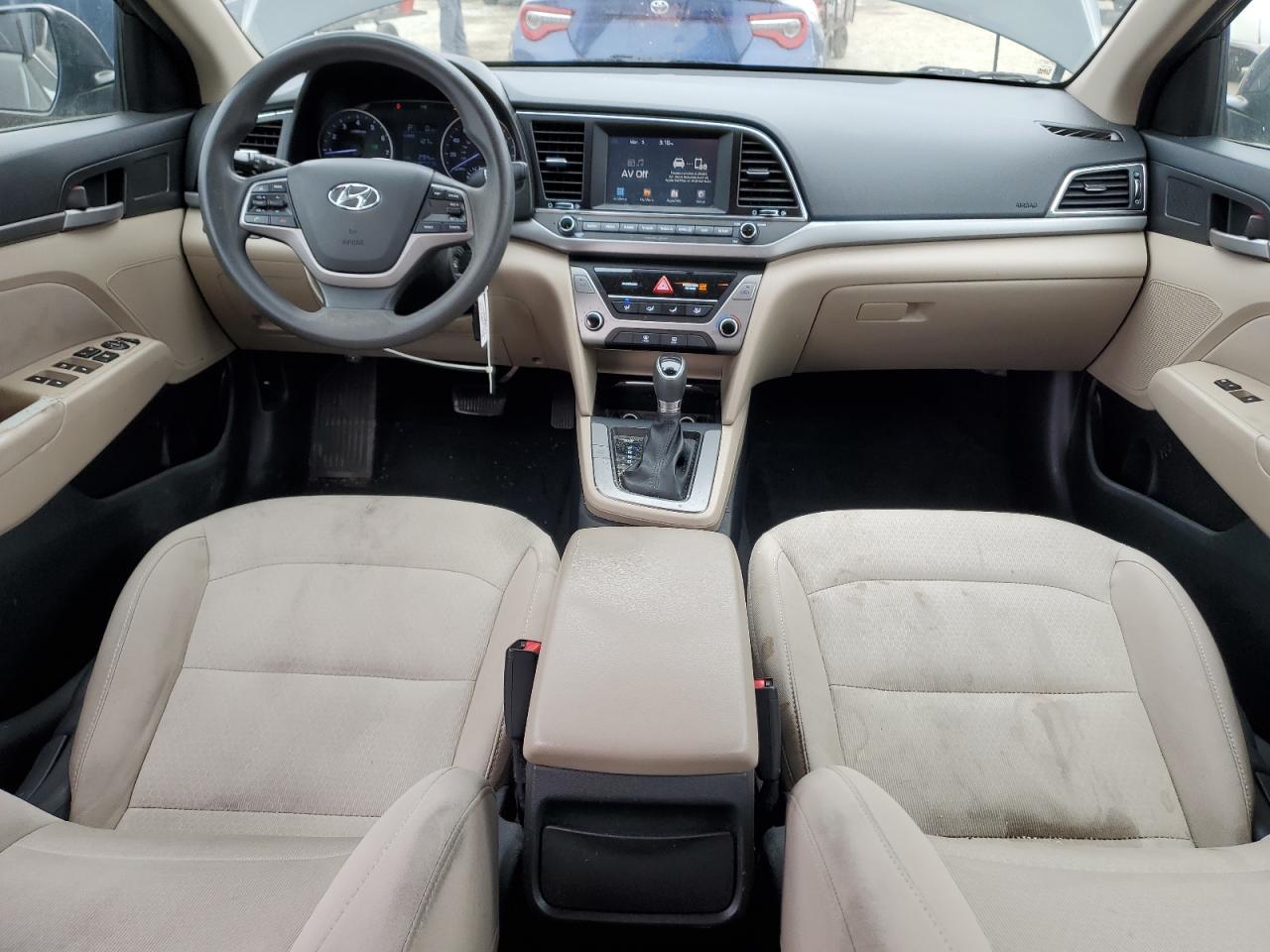2017 Hyundai Elantra - Image 8