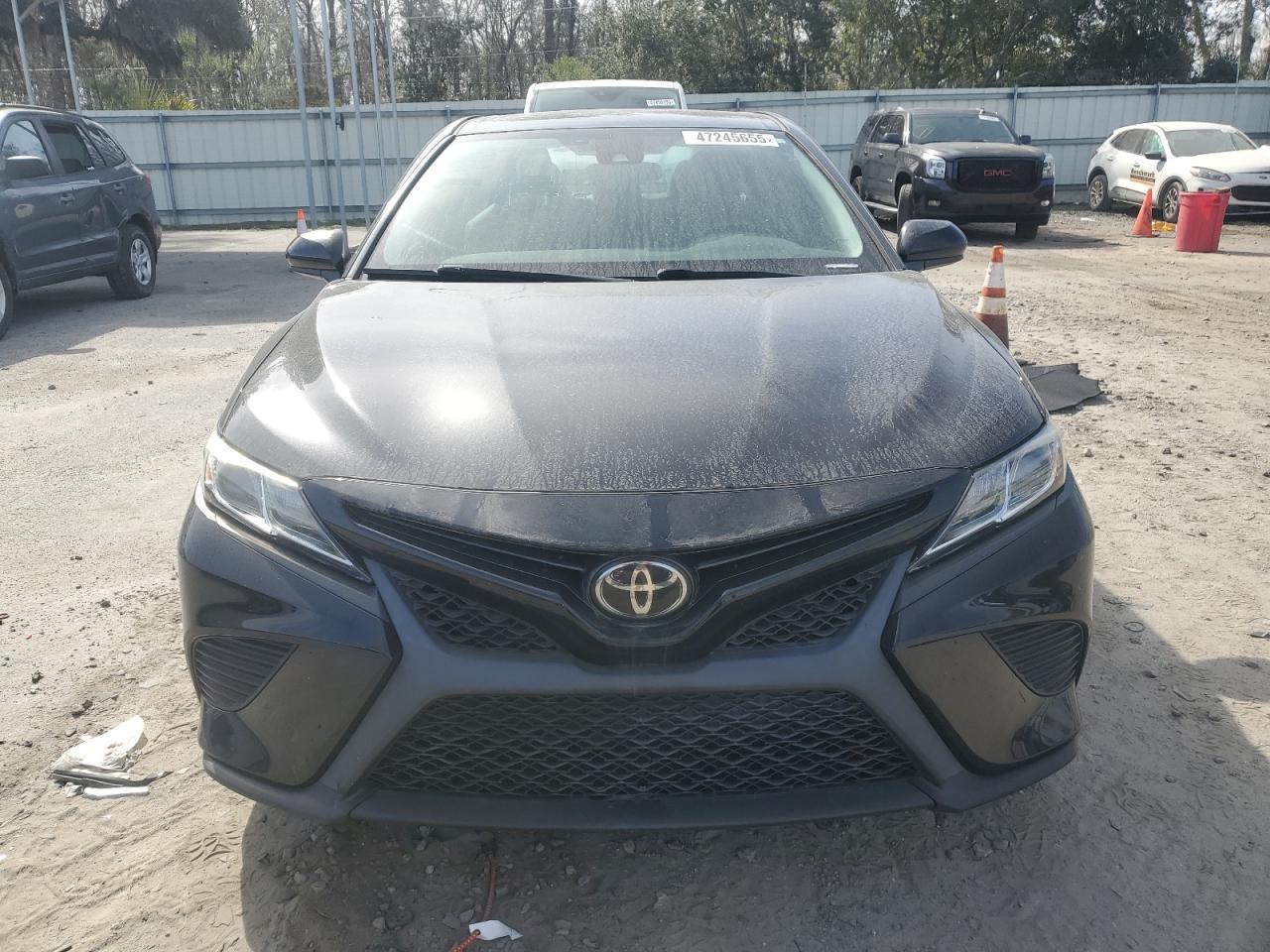 2019 Toyota Camry - Image 5