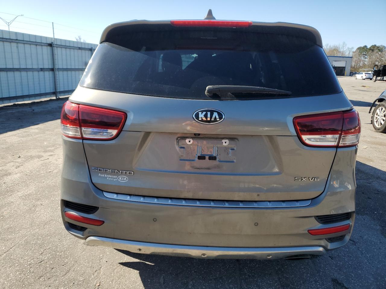 2017 Kia Sorento - Image 6