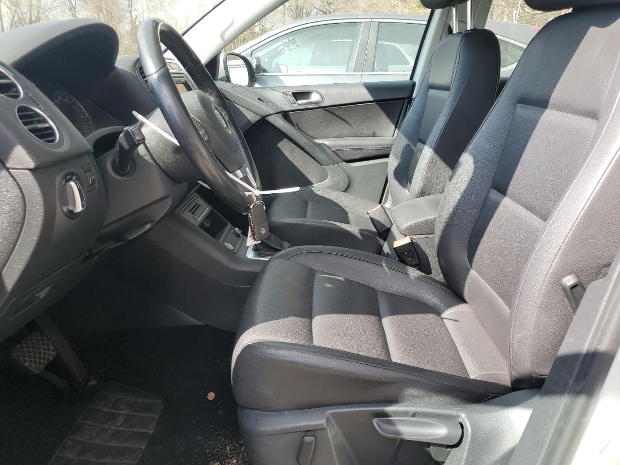 2016 Volkswagen Tiguan - Image 7