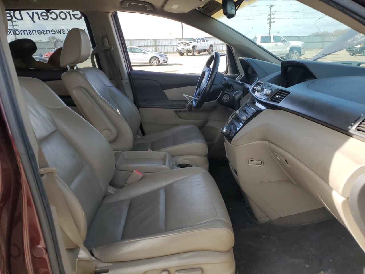 2012 Honda Odyssey - Image 7