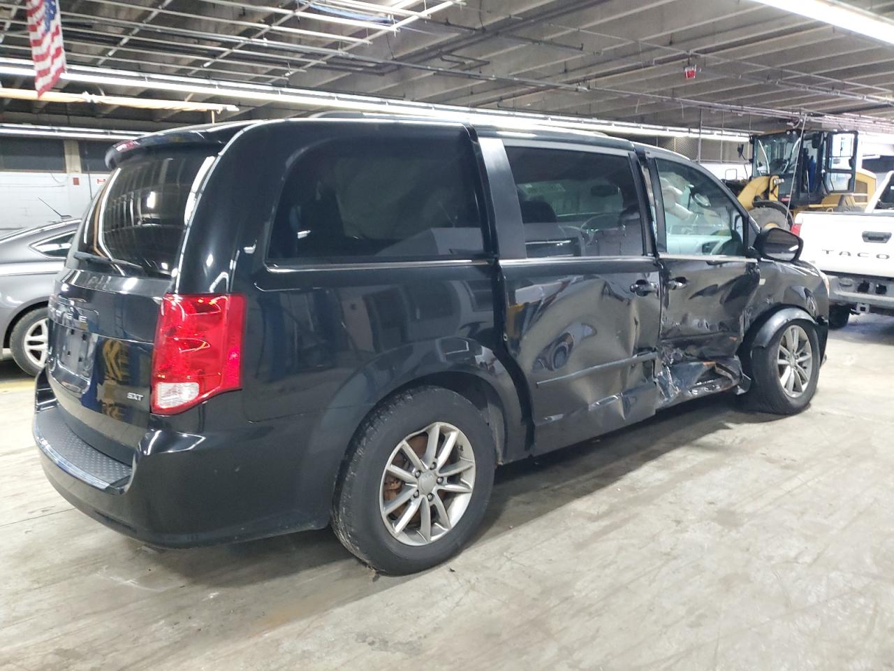 2014 Dodge Caravan - Image 3
