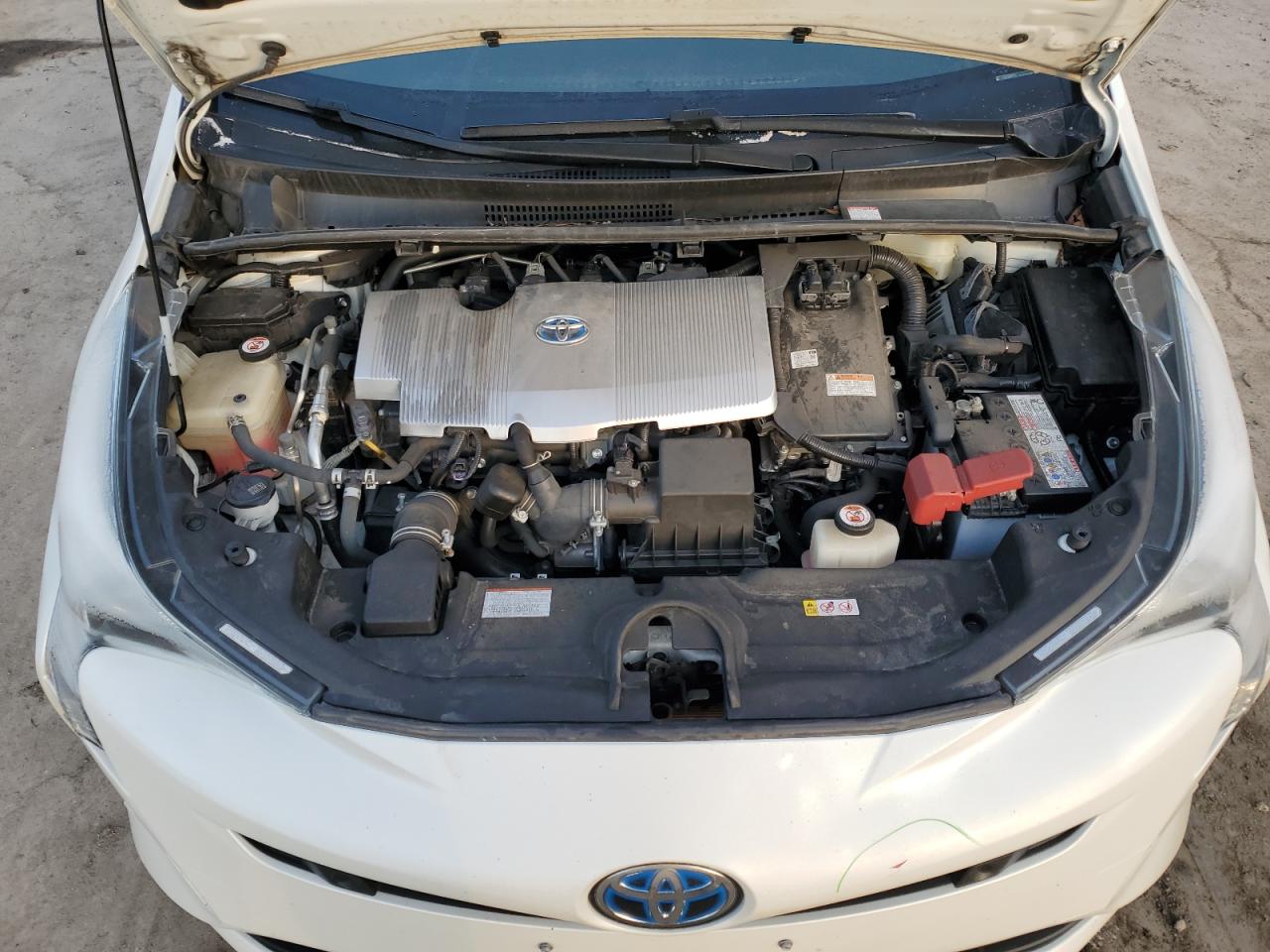 2018 Toyota Prius - Image 11