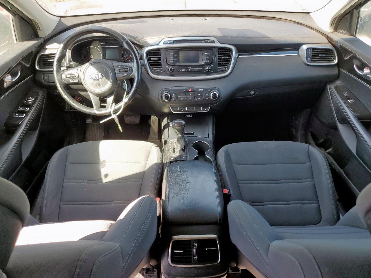 2016 Kia Sorento - Image 8