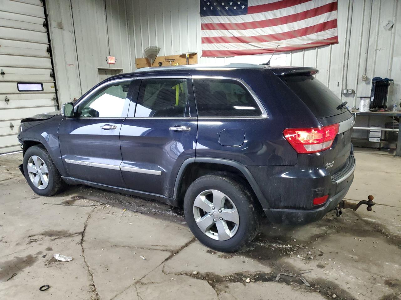 2011 Jeep Grand Cherokee - Image 2