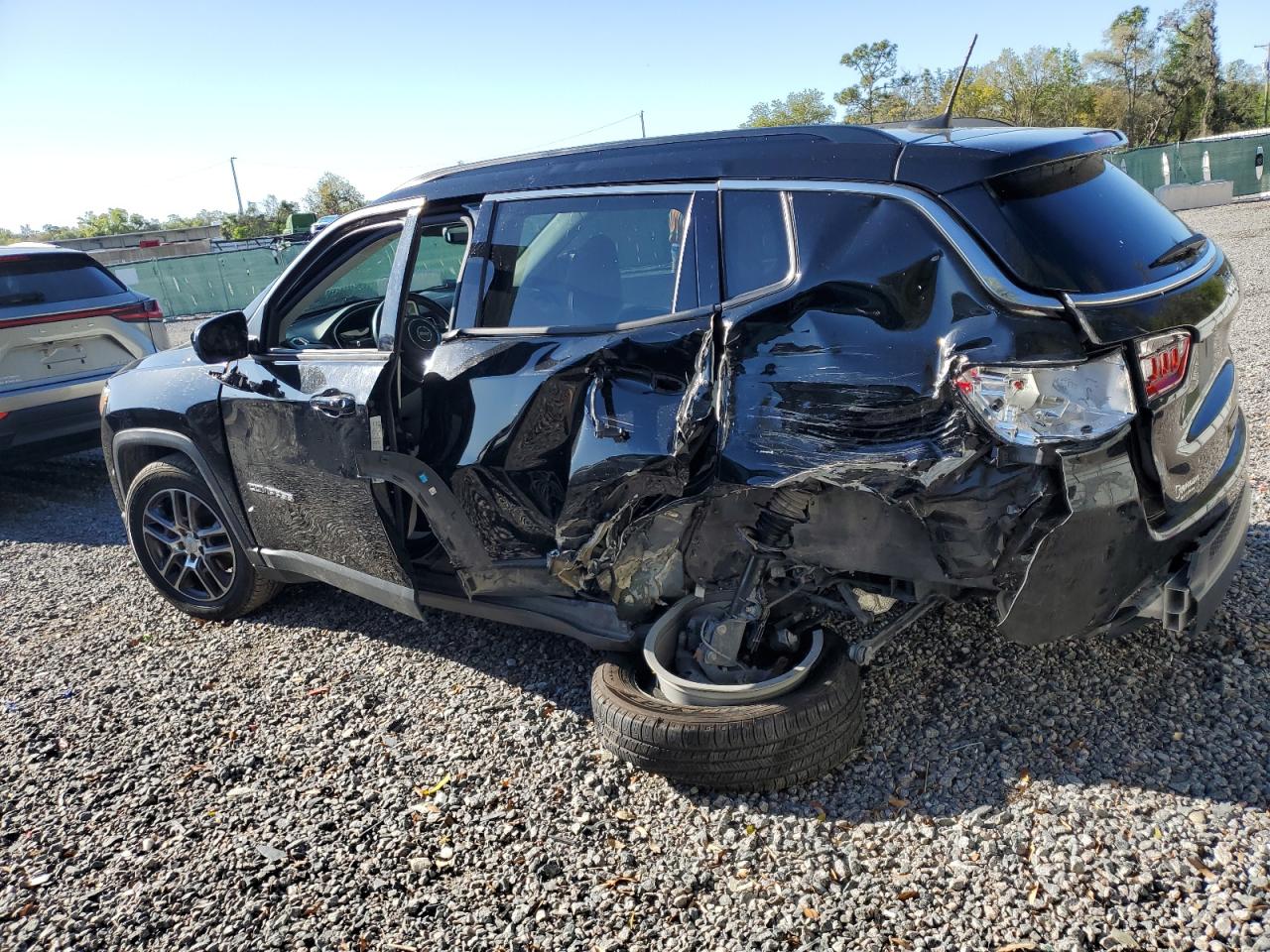 2019 Jeep Compass - Image 2