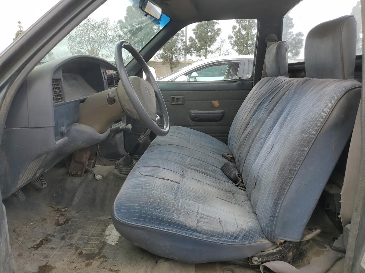 1992 Toyota Pickup - Image 7
