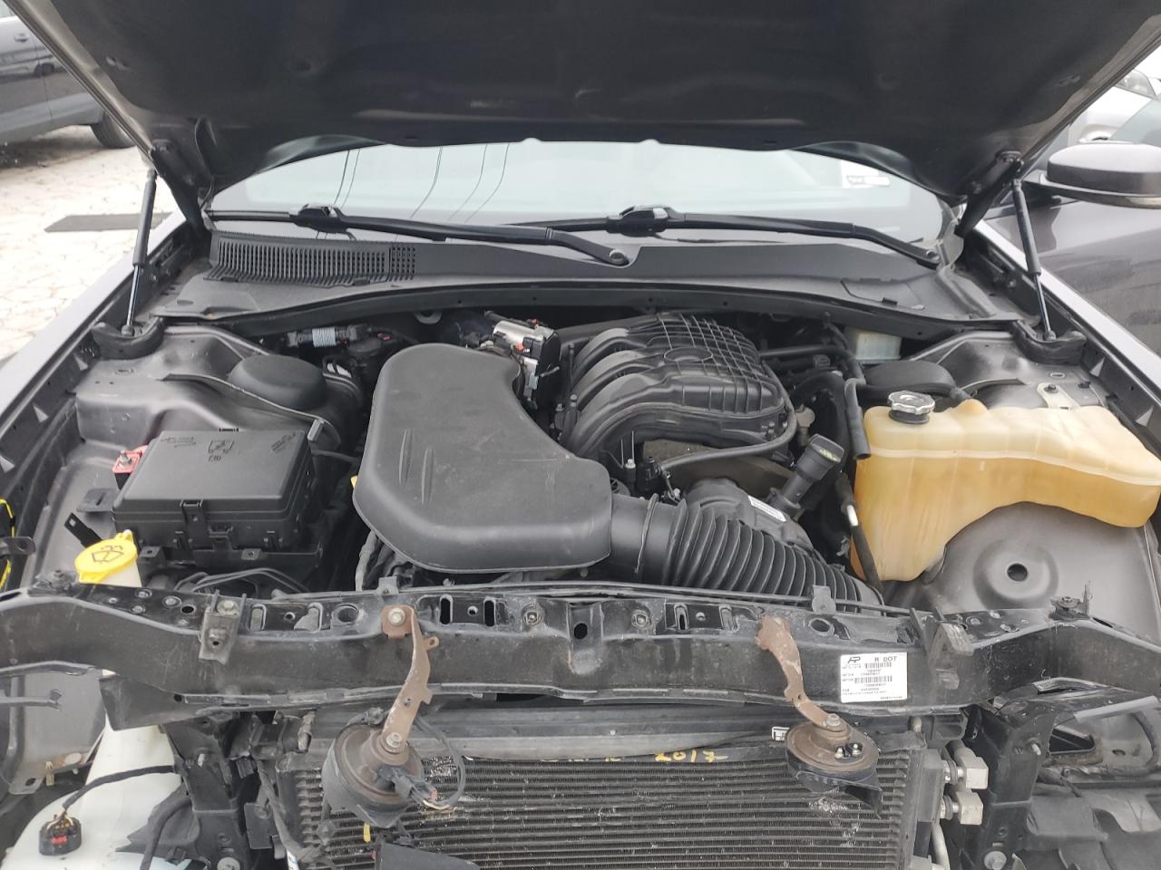 2018 Chrysler 300 - Image 11