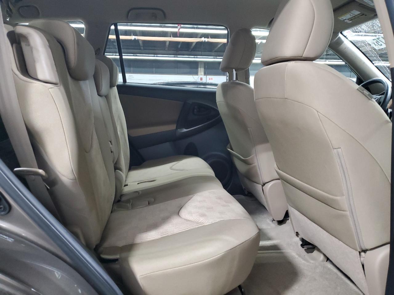 2011 Toyota RAV 4 - Image 10