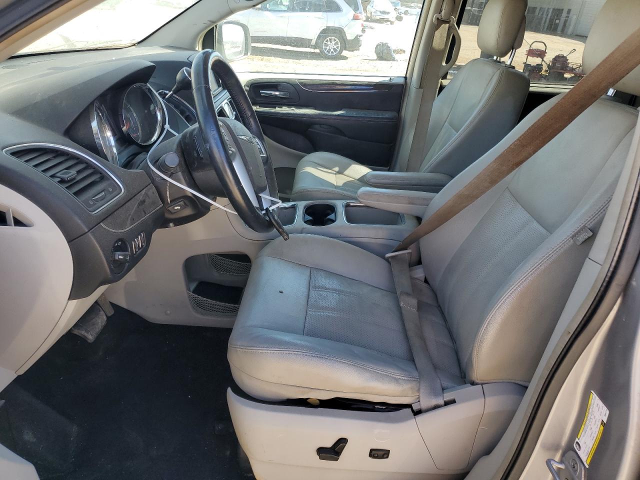 2013 Chrysler Town & Country Touring L VIN: 2C4RC1CG8DR647710 Lot: 65445885