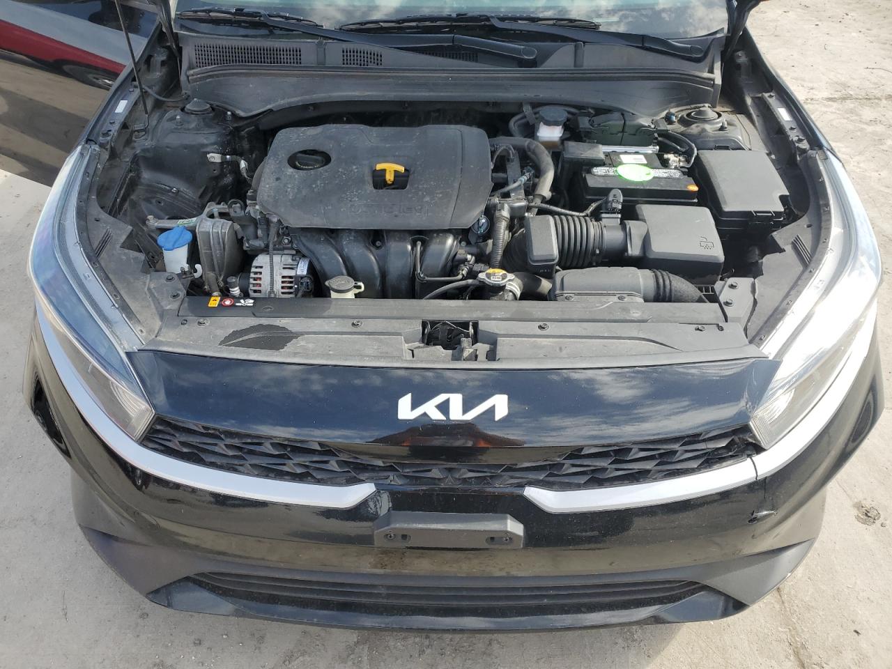2023 Kia Forte - Image 11