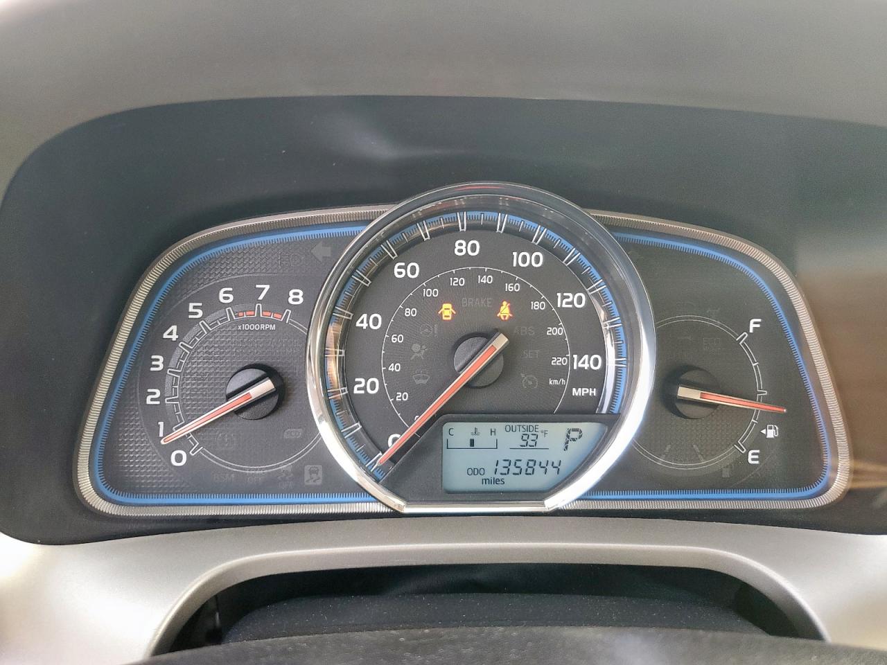 2015 Toyota RAV 4 - Image 9