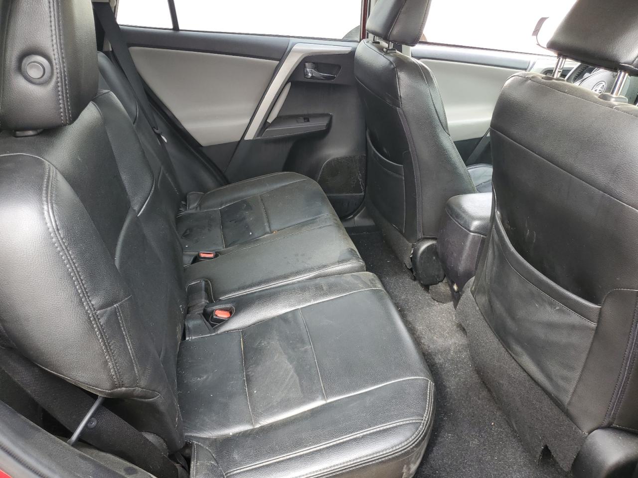 2T3WFREV4JW472202 TOYOTA RAV4 2018
