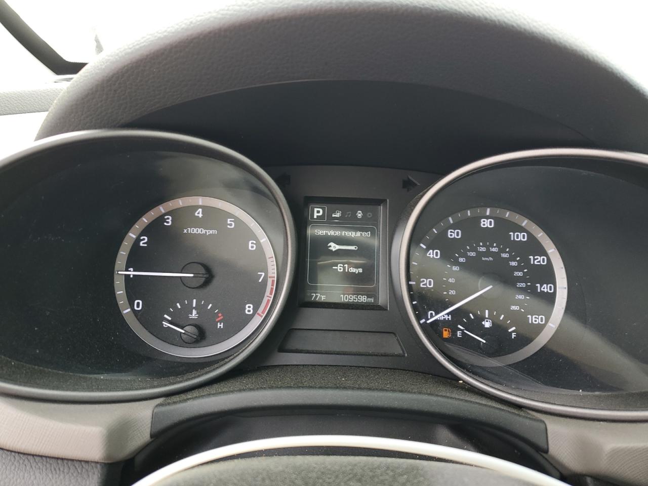 2017 Hyundai Santa Fe - Image 9