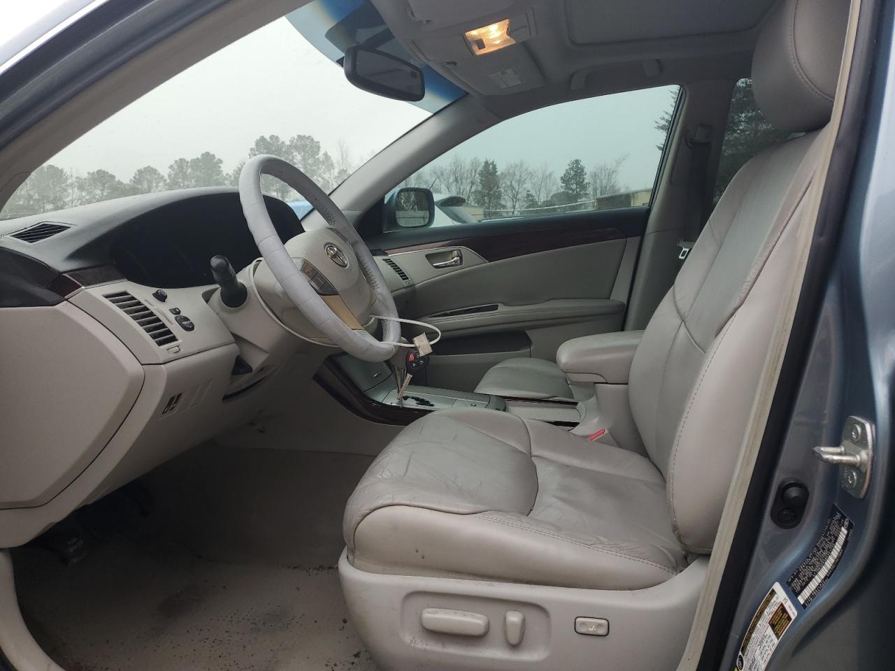 2008 Toyota Avalon - Image 7