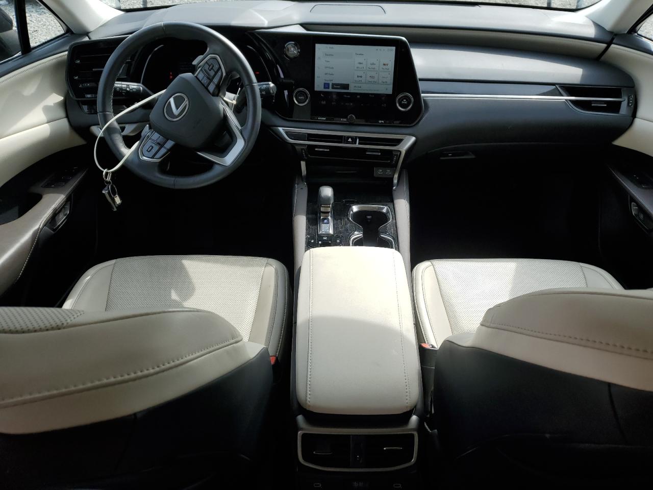 2023 Lexus RX - Image 8