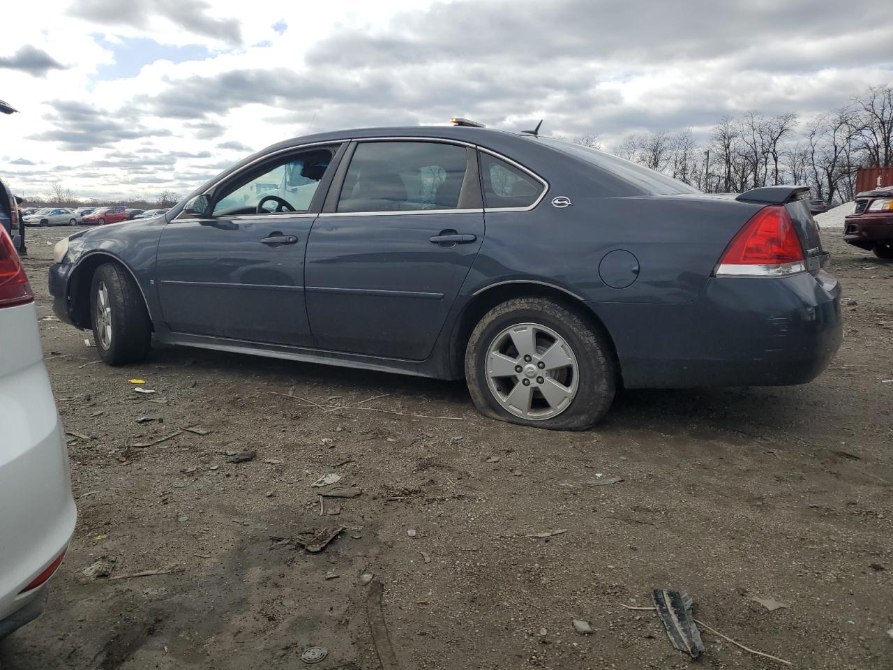 2009 Chevrolet Impala - Image 2