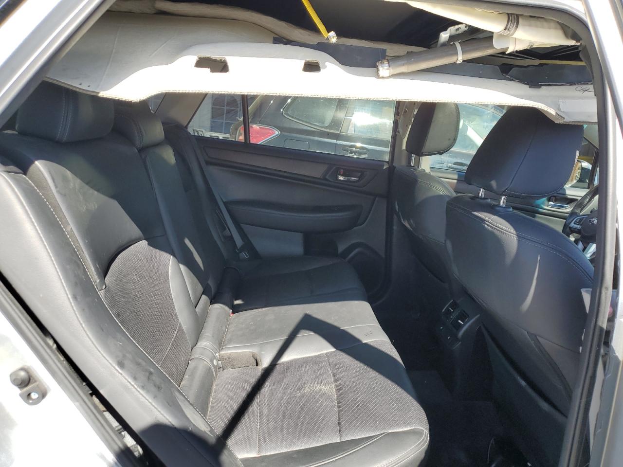 2016 Subaru Outback - Image 11