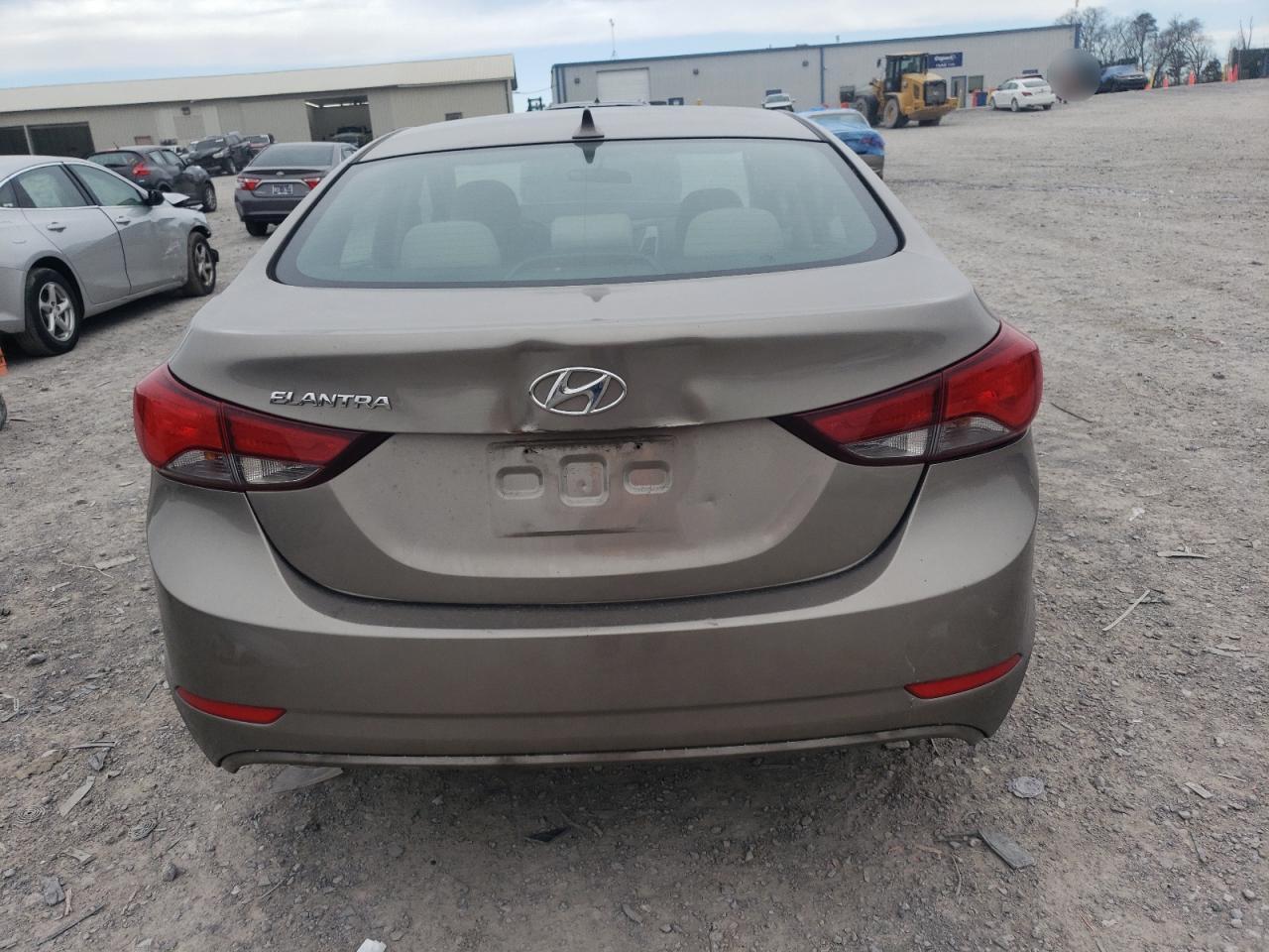 2014 Hyundai Elantra - Image 6