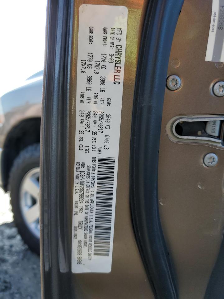 2009 Dodge RAM - Image 12