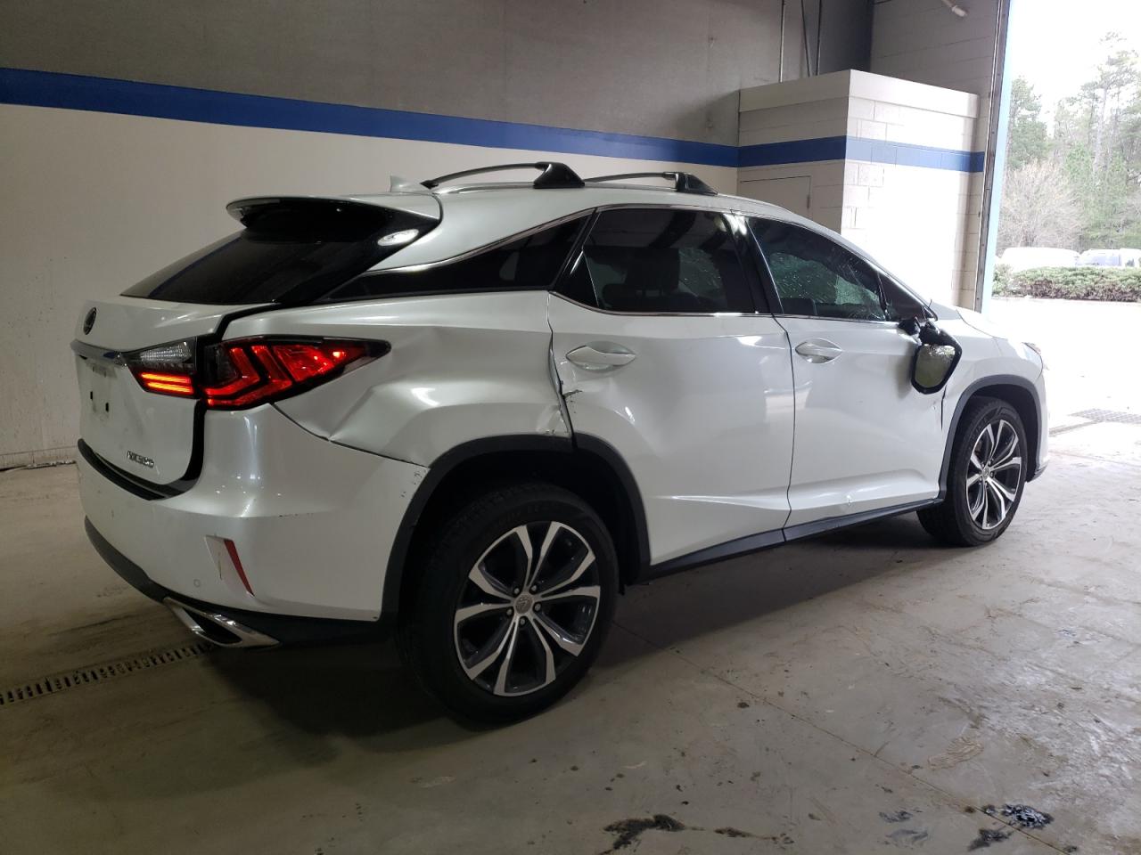 2016 Lexus RX - Image 3