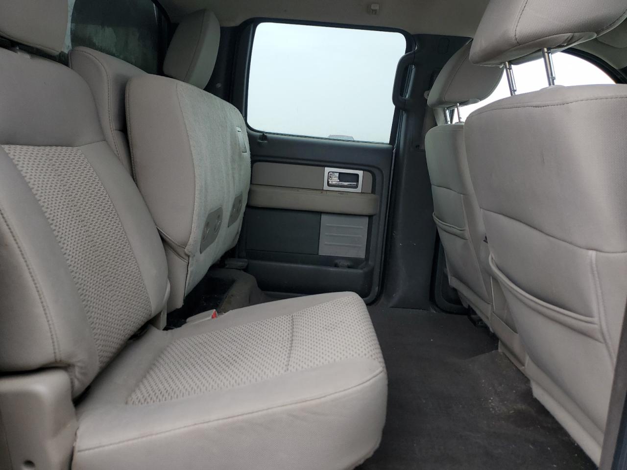 2010 Ford F-150 - Image 10