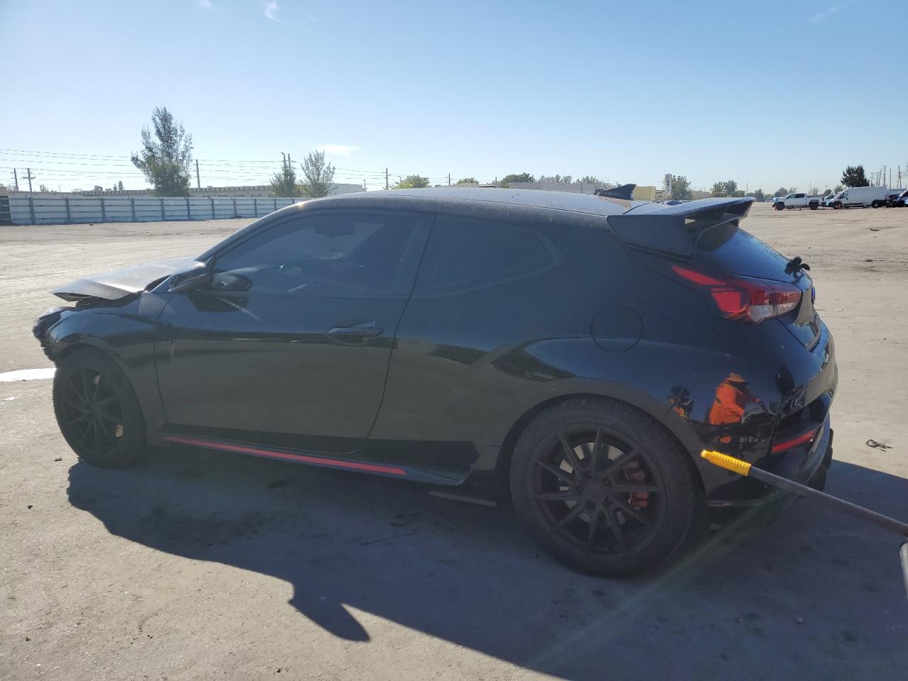2020 Hyundai Veloster - Image 2