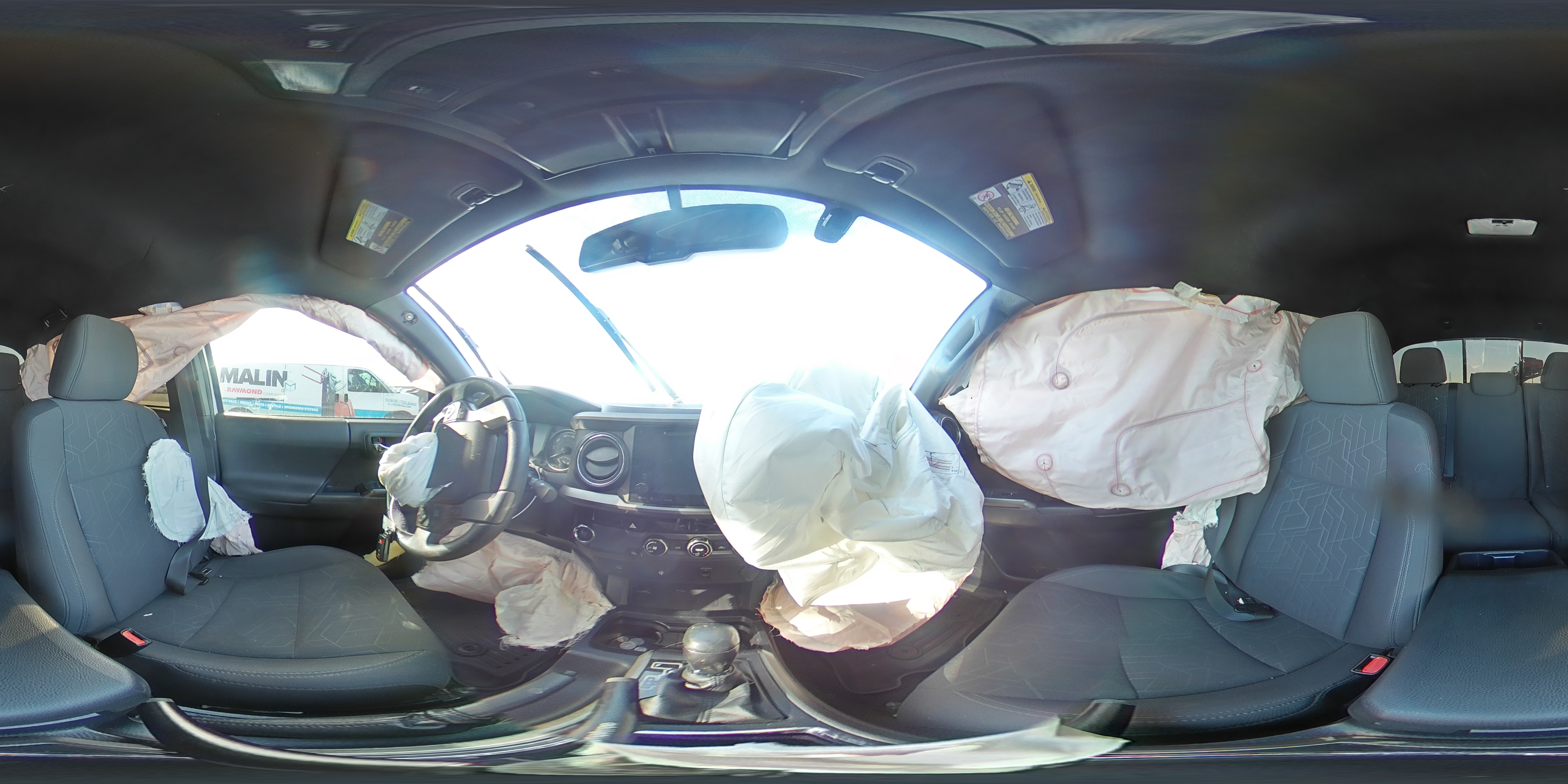 2017 Toyota Tacoma - Image 13