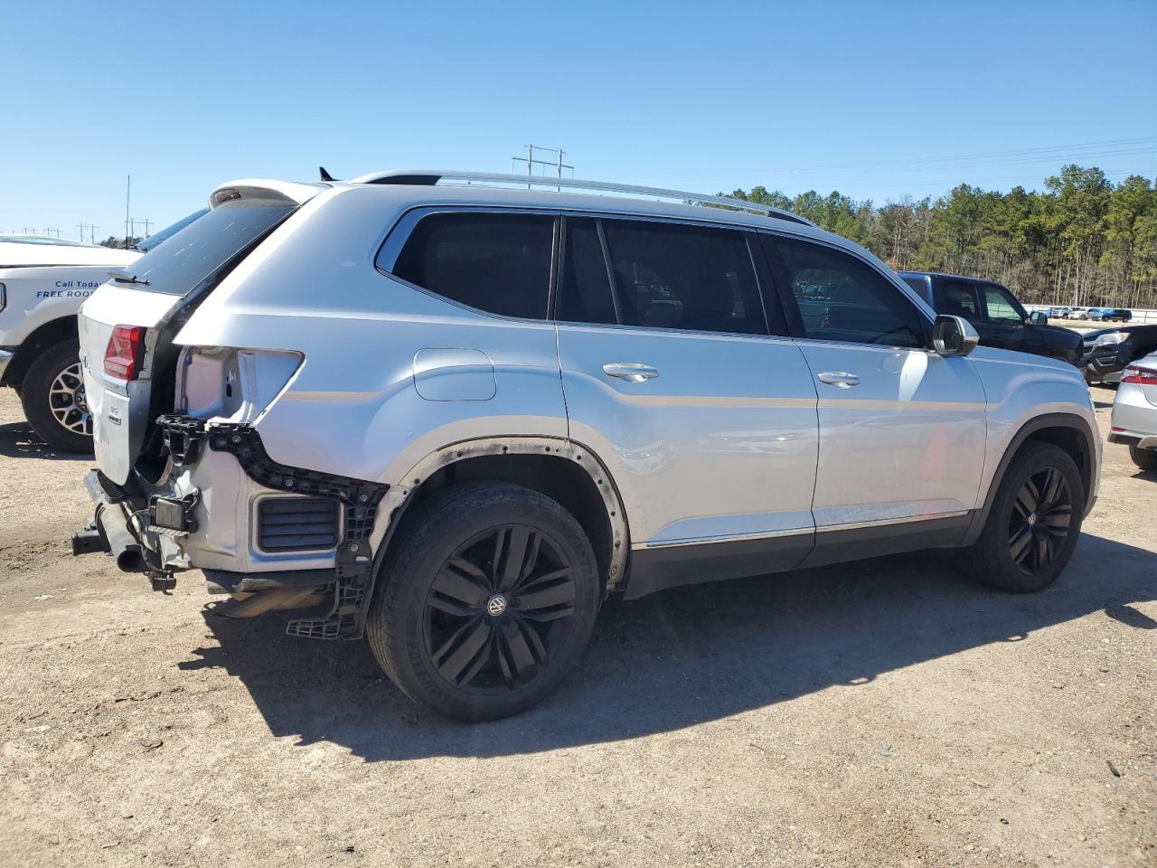 2019 Volkswagen Atlas - Image 3