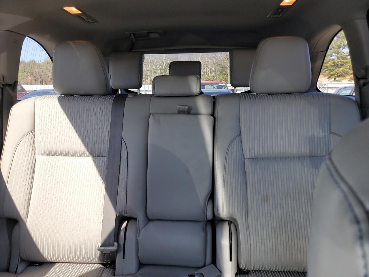 2018 Toyota Highlander - Image 10