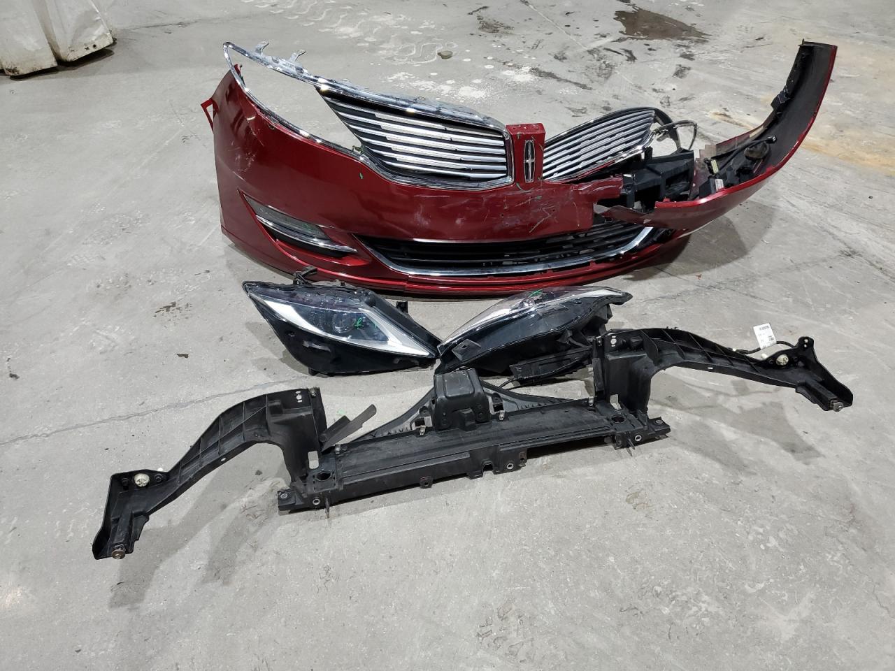 2013 Lincoln MKZ - Image 12