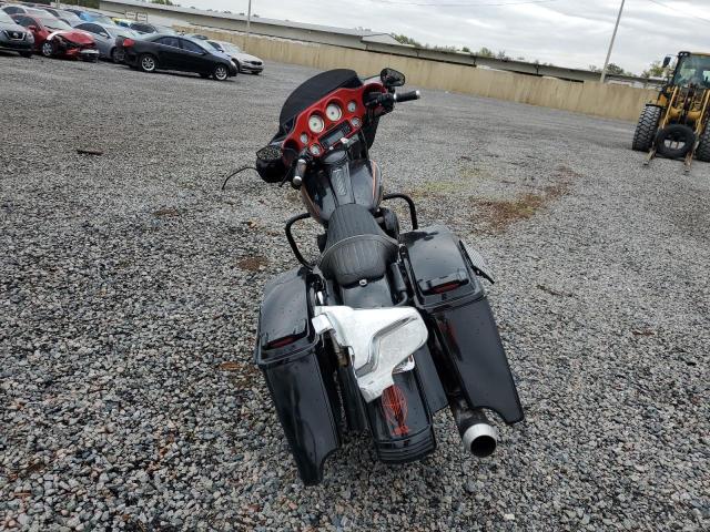 2006 HARLEY-DAVIDSON FLHXI 